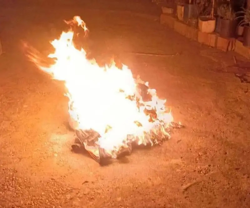 تزوج عليها… فأحرقت ملابسه. ..

